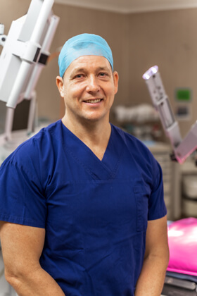 About 1 Dr Alistar Campbell 02, EDC Clinic Gold Coast